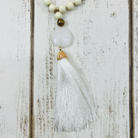 Women’s Jewelry Tasel Long Bead Necklace - Picture 4 of 6